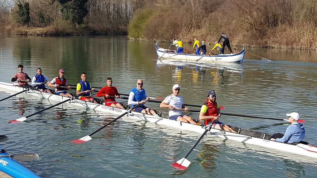 Tre equipaggi della Canottieri Padova alla Vesta Veterans