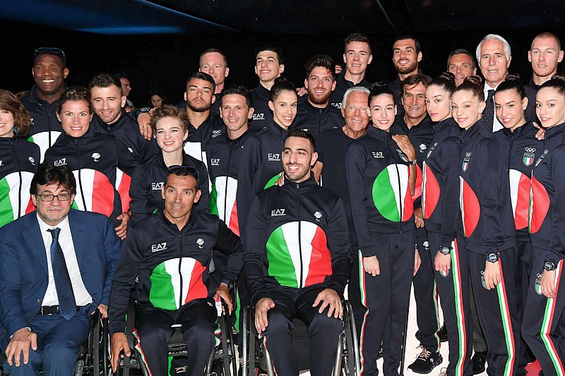 Armani veste l Italia Team presentata la divisa per Tokyo 2020