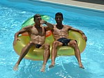 Elia Luini e Leonardo Pettinari in piscina