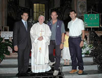 Don Angelo Villa con Carmine, Giuseppe e Agostino Abbagnale